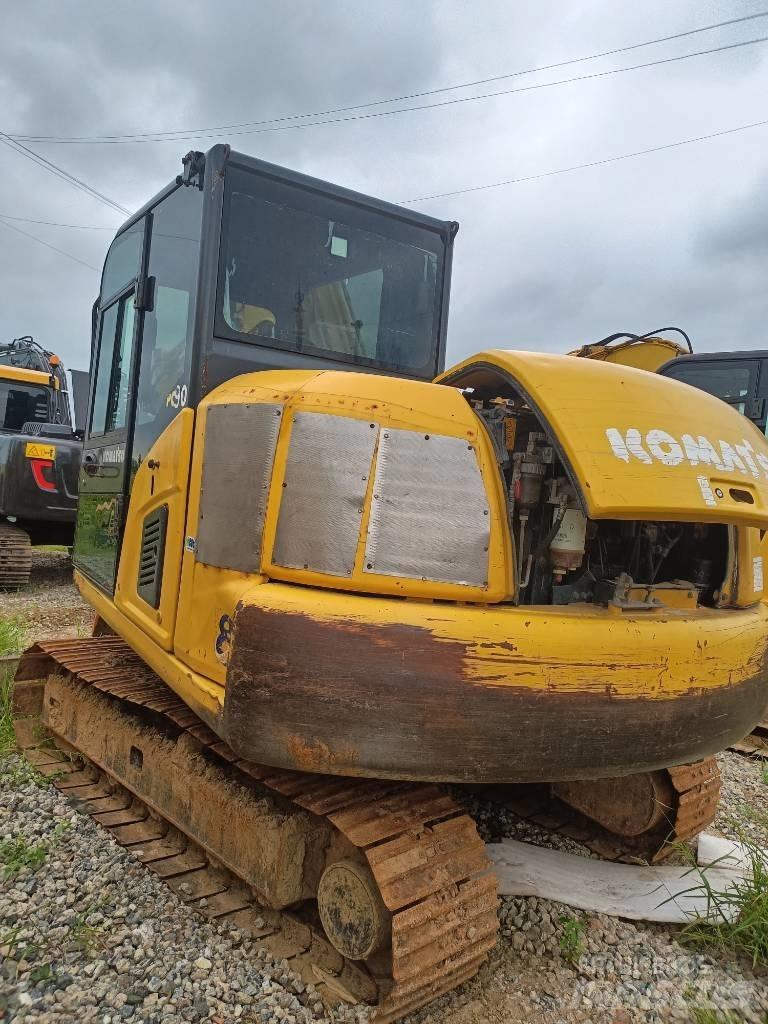 Komatsu PC 90 Гусеничные экскаваторы