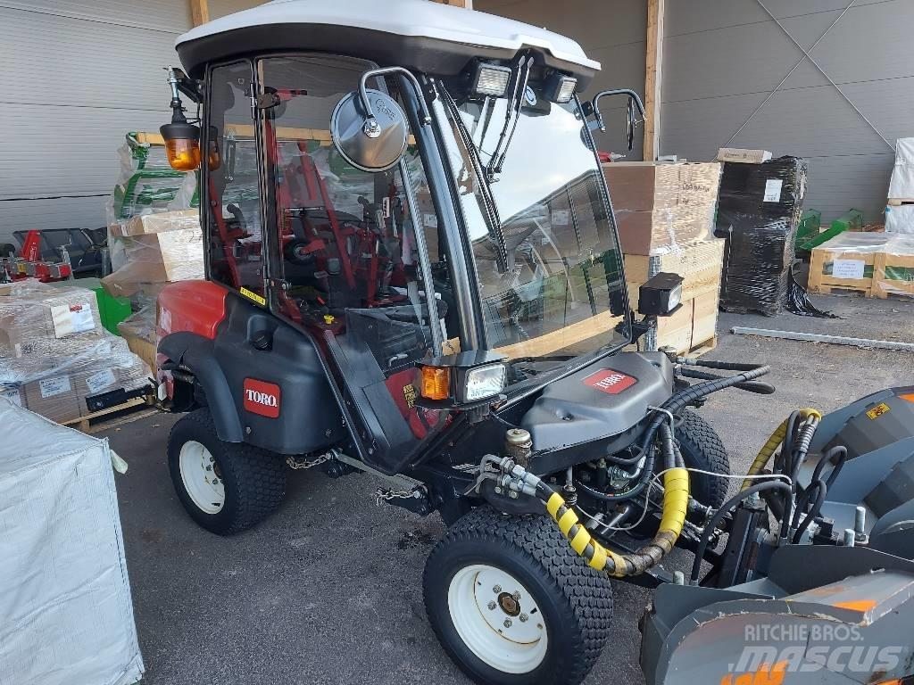Toro 360 Коммунальные машины
