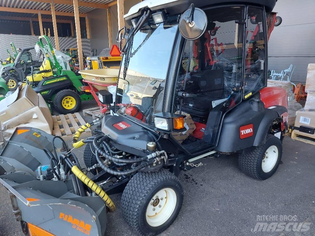 Toro 360 Коммунальные машины