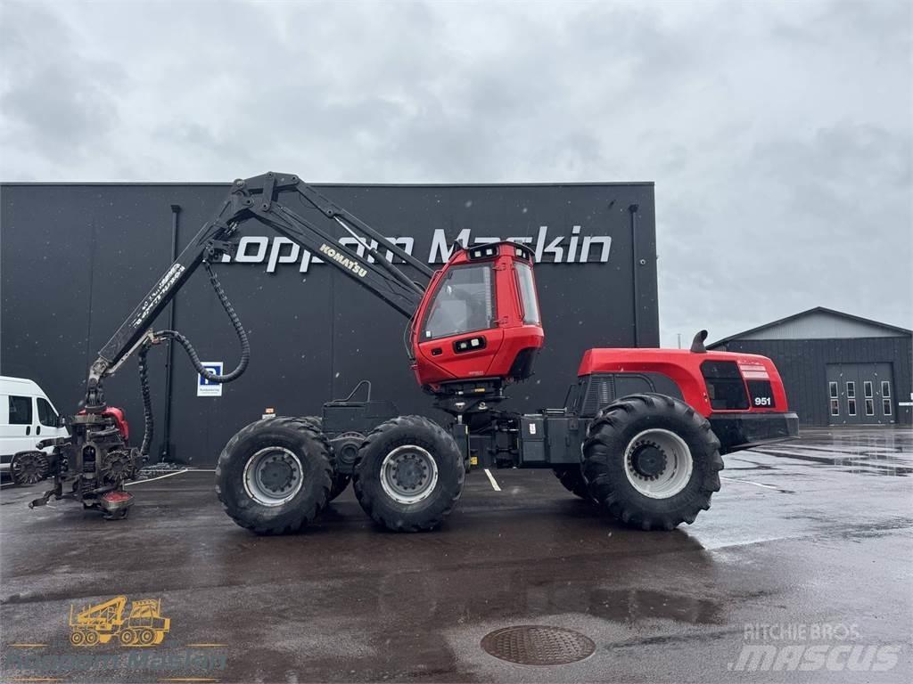 Komatsu 951 Харвестеры