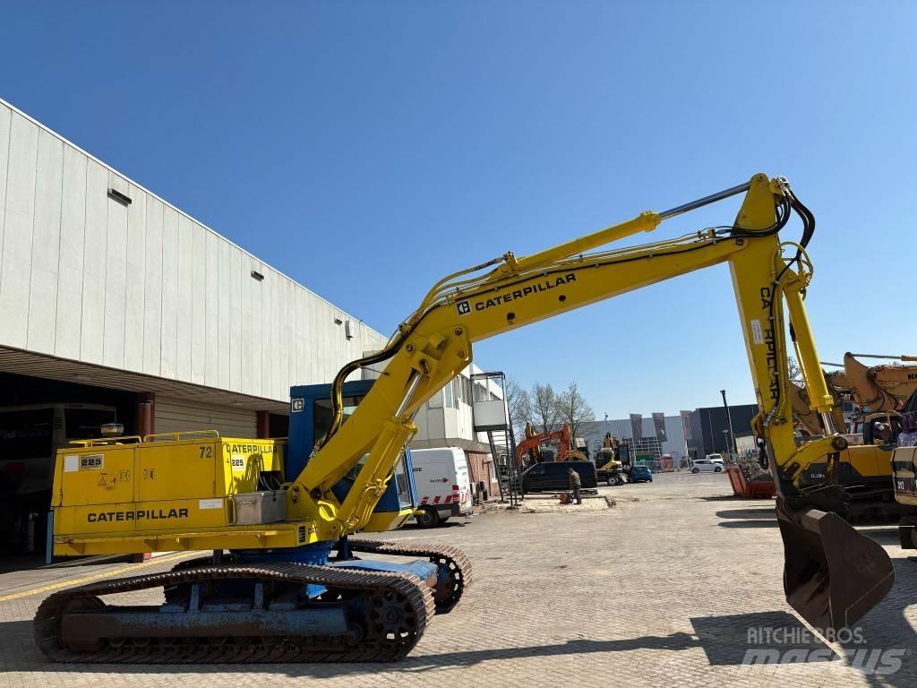 CAT 225 Гусеничные экскаваторы