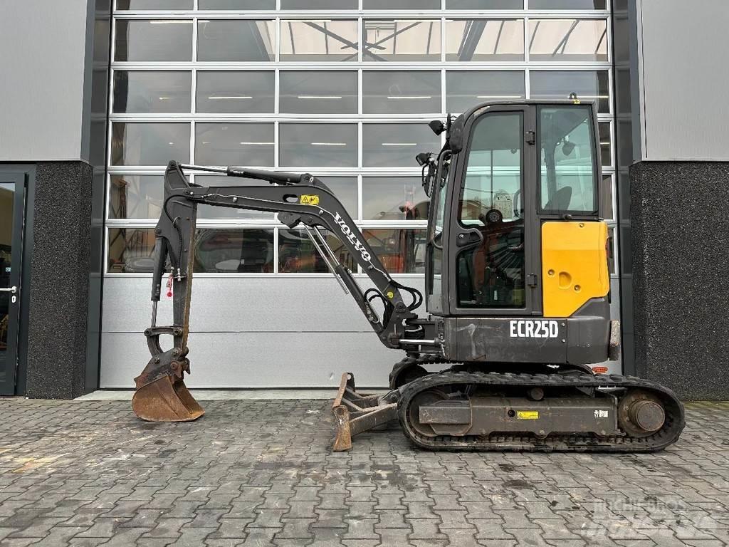 Volvo ECR25D Мини-экскаваторы