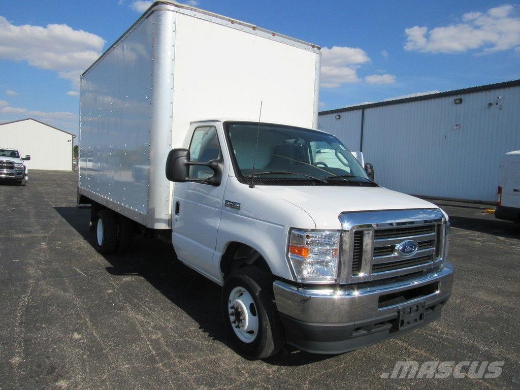 Ford E-450 Грузовики-Фургоны