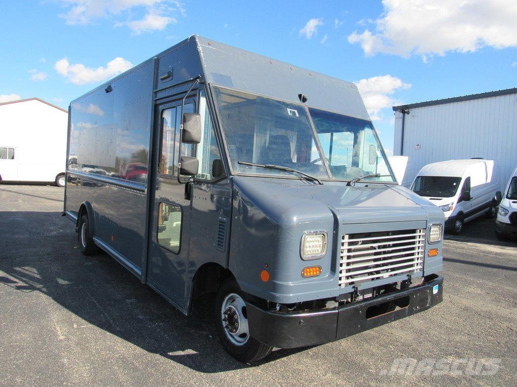 Ford E-450 Грузовики-Фургоны