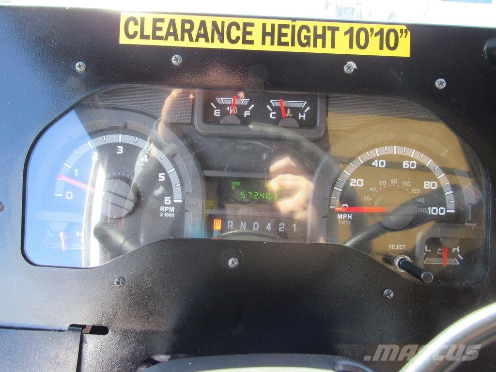 Ford E-450 Грузовики-Фургоны