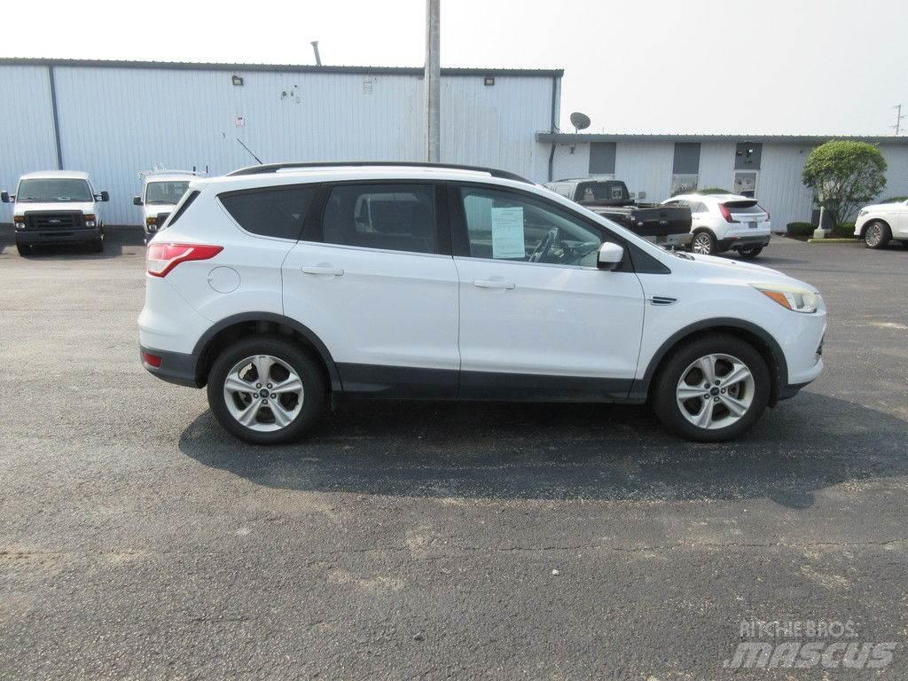 Ford Escape Легковые автомобили
