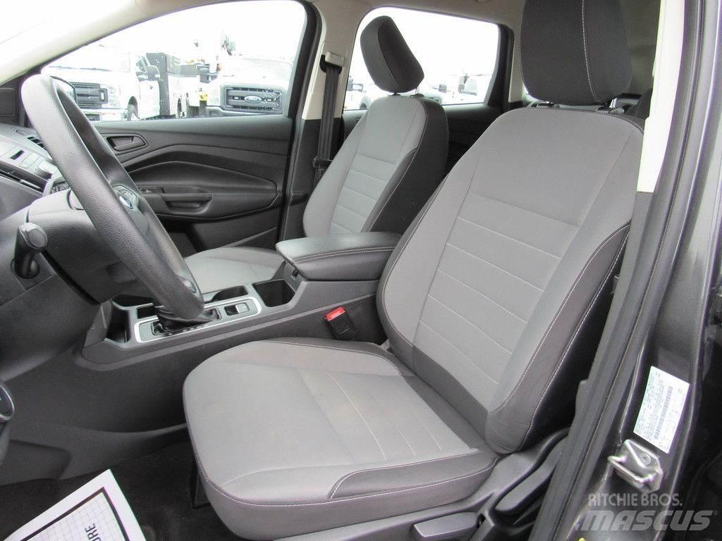 Ford Escape Легковые автомобили
