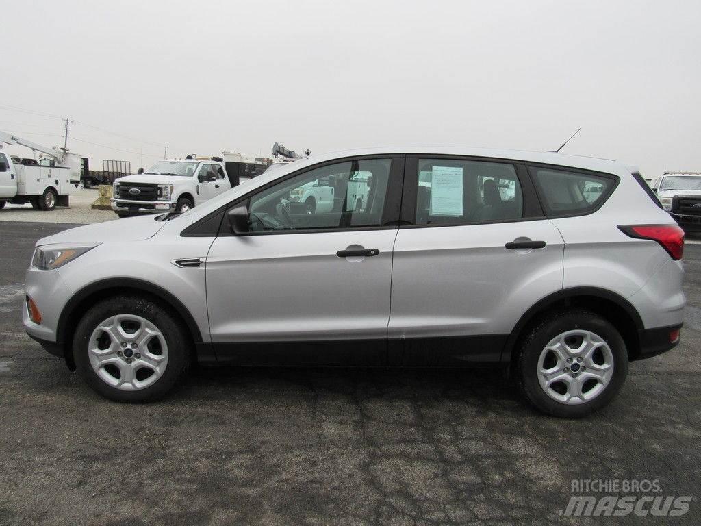 Ford Escape Легковые автомобили