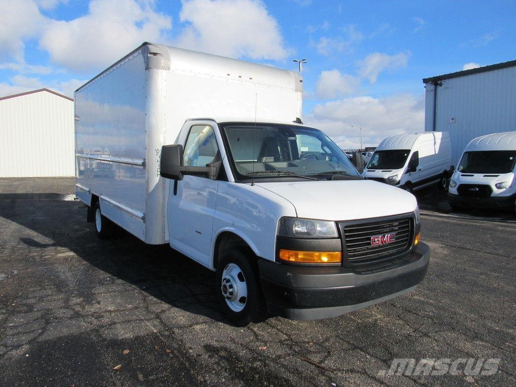 GMC Savana 3500 Грузовики-Фургоны