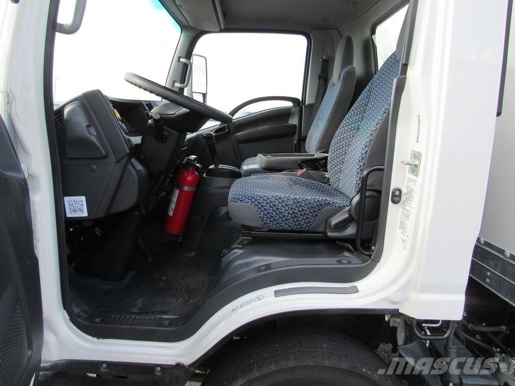 Isuzu NPR XD Грузовики-Фургоны