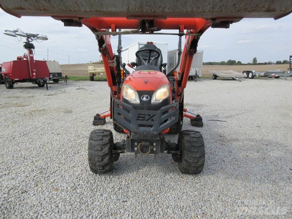 Kubota BX23S Экскаваторы-погрузчики
