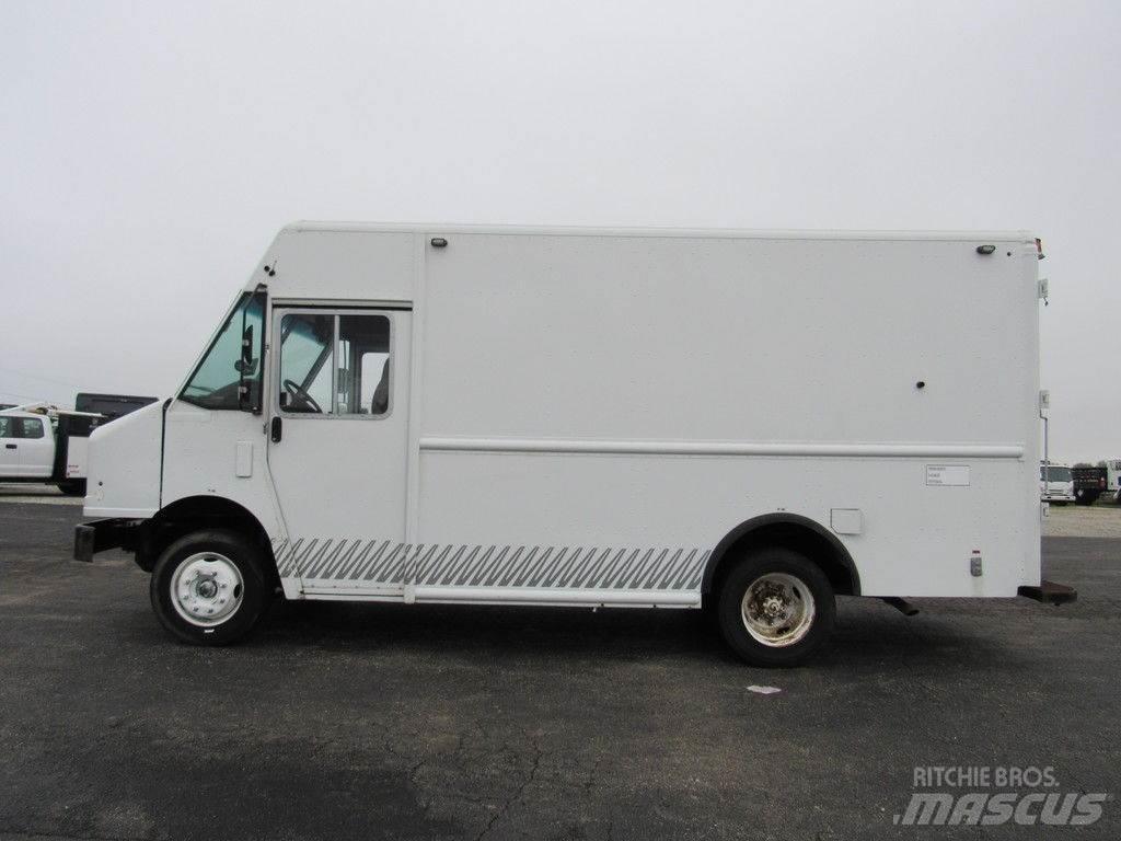 Workhorse W62 Грузовики-Фургоны