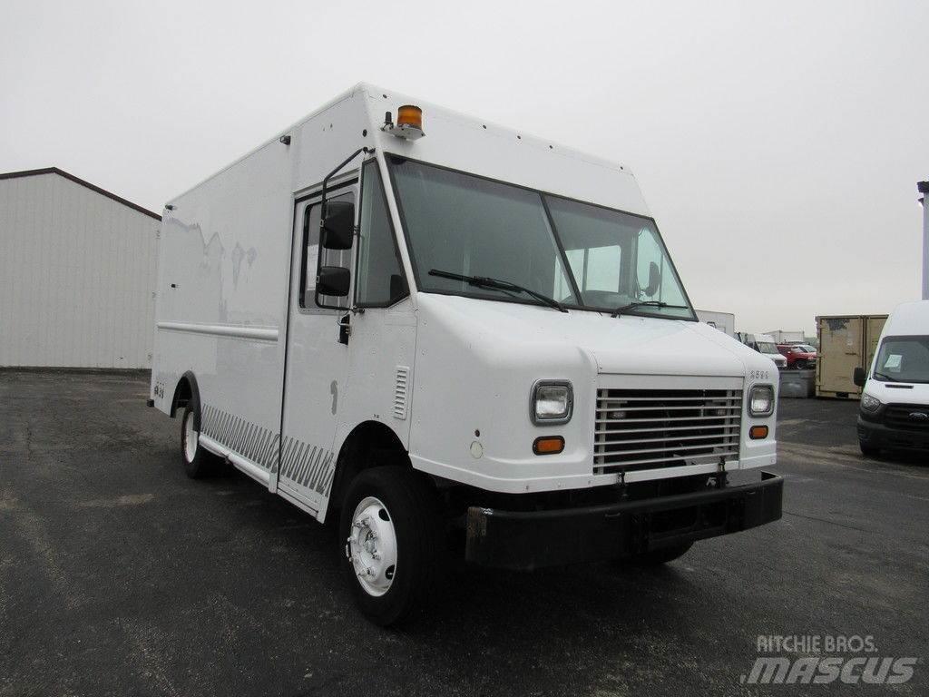 Workhorse W62 Грузовики-Фургоны