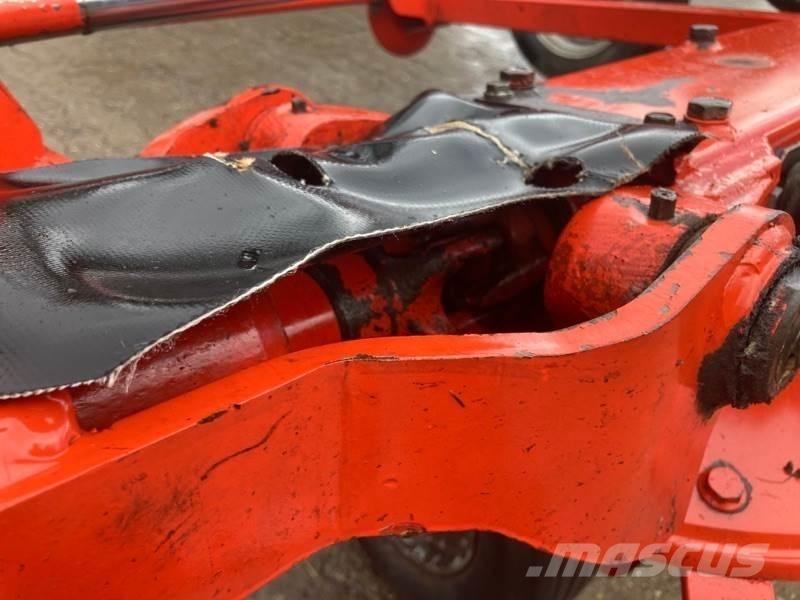 Kuhn GF 8702 T Грабли-ворошилки