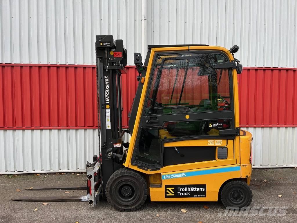 UniCarriers 1Q2L25Q Электропогрузчики