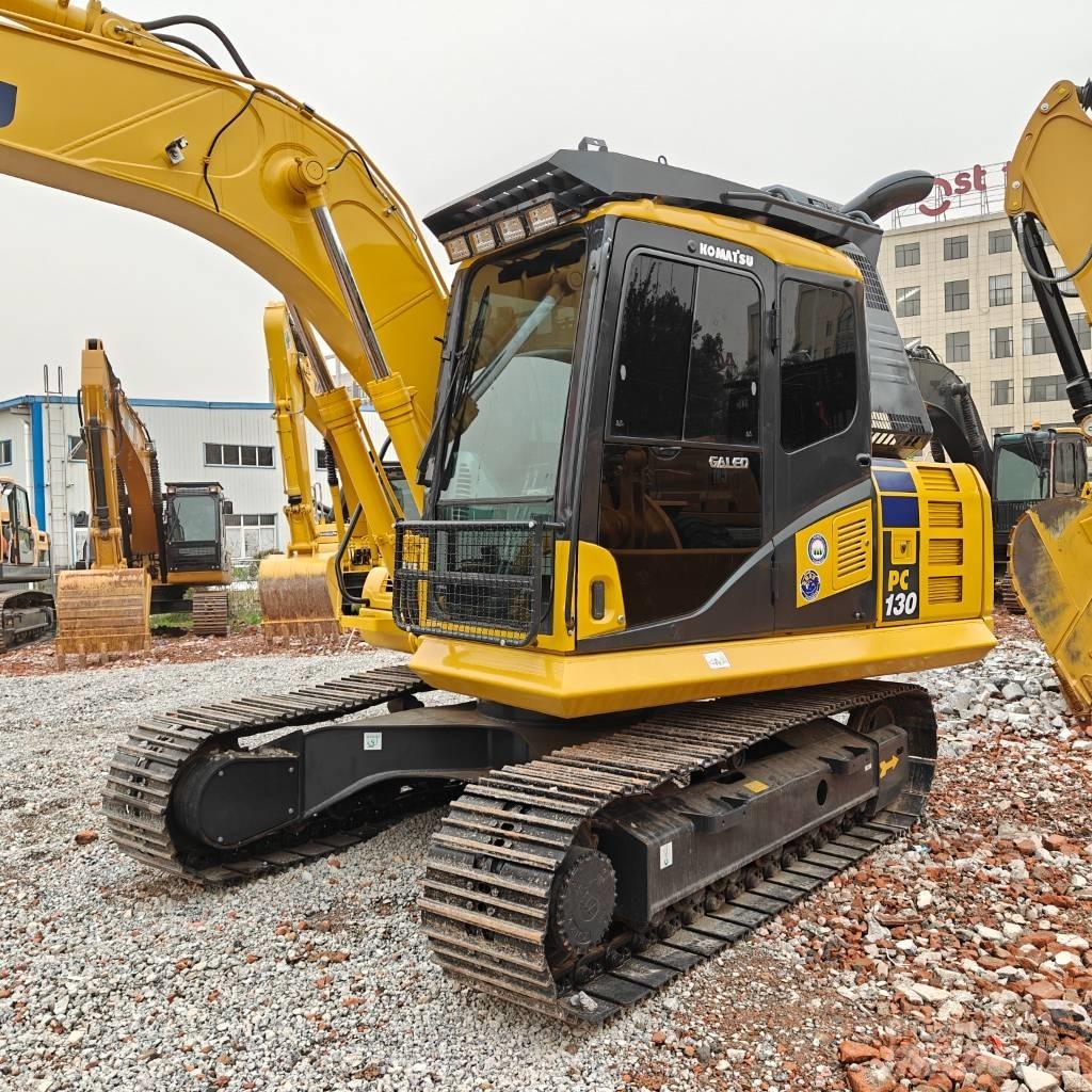 Komatsu 130-7 Гусеничные экскаваторы