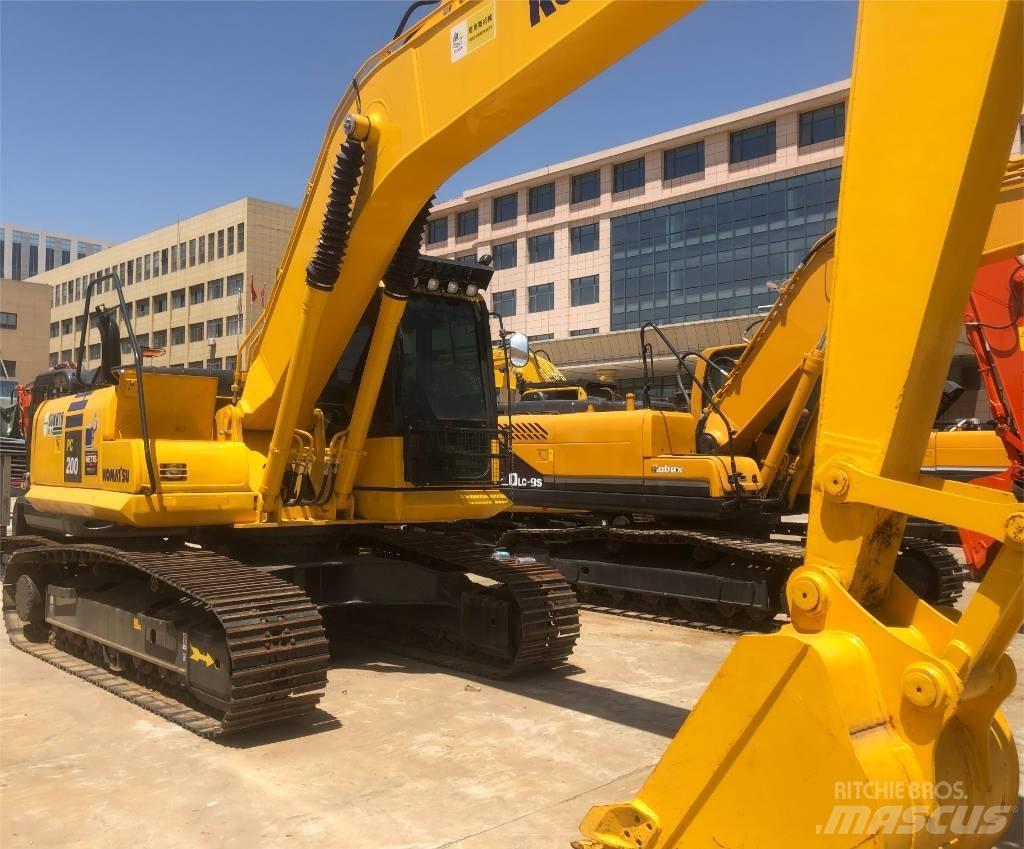 Komatsu PC200 Гусеничные экскаваторы