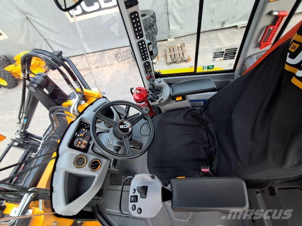 JCB 437 HT SV Фронтальные погрузчики