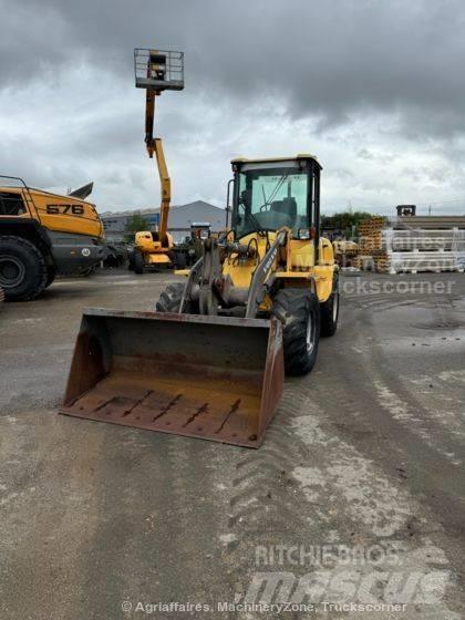 Volvo L 30 B Фронтальные погрузчики