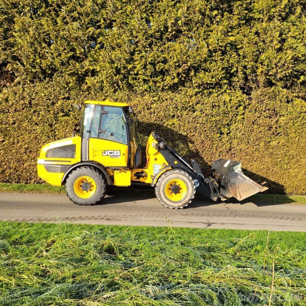 JCB 407 Фронтальные погрузчики