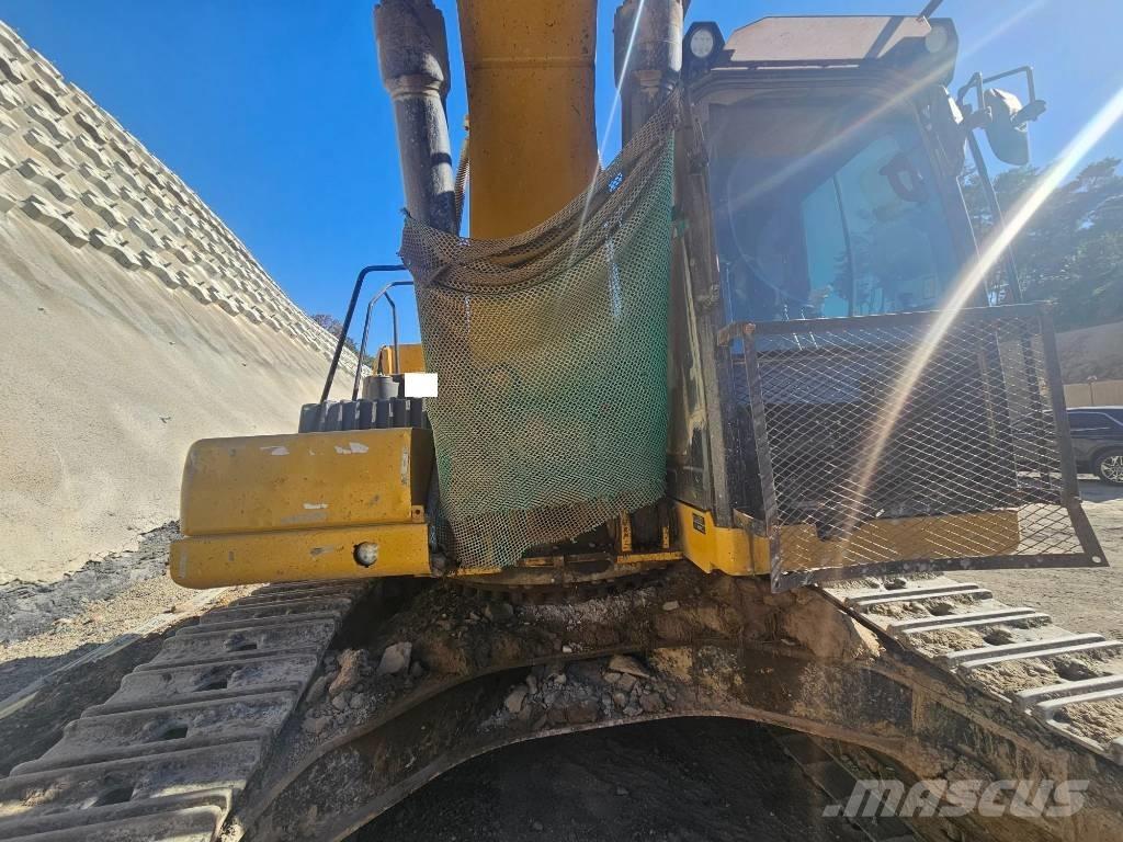 CAT 330 Гусеничные экскаваторы