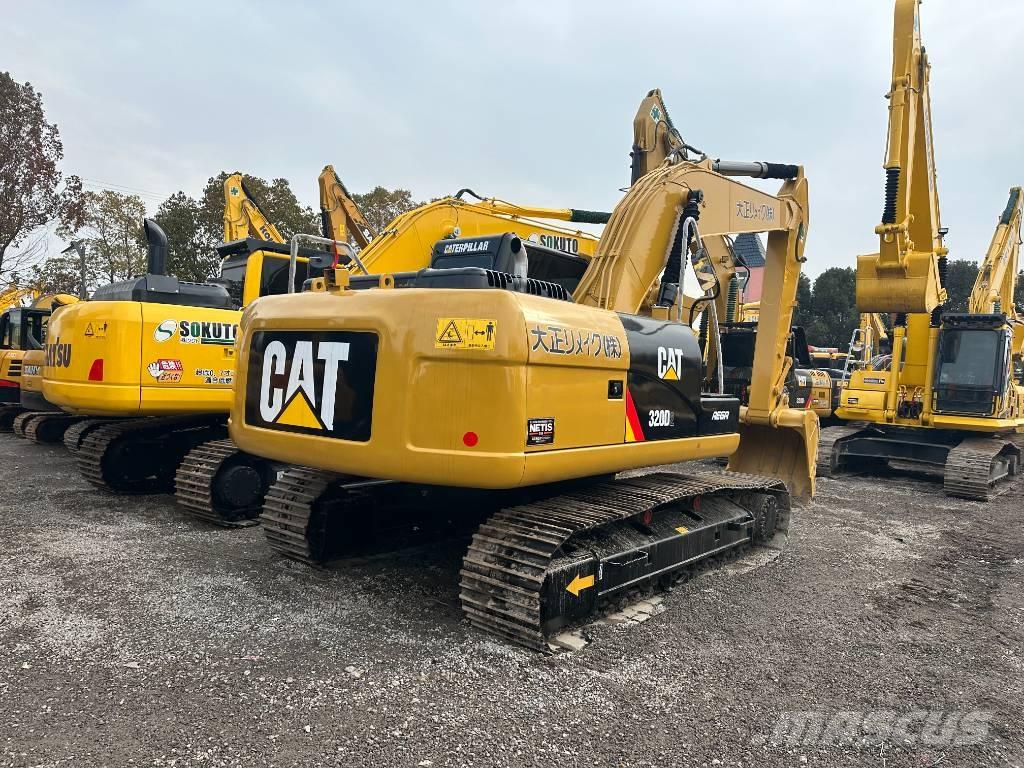 CAT 320 D2 Гусеничные экскаваторы