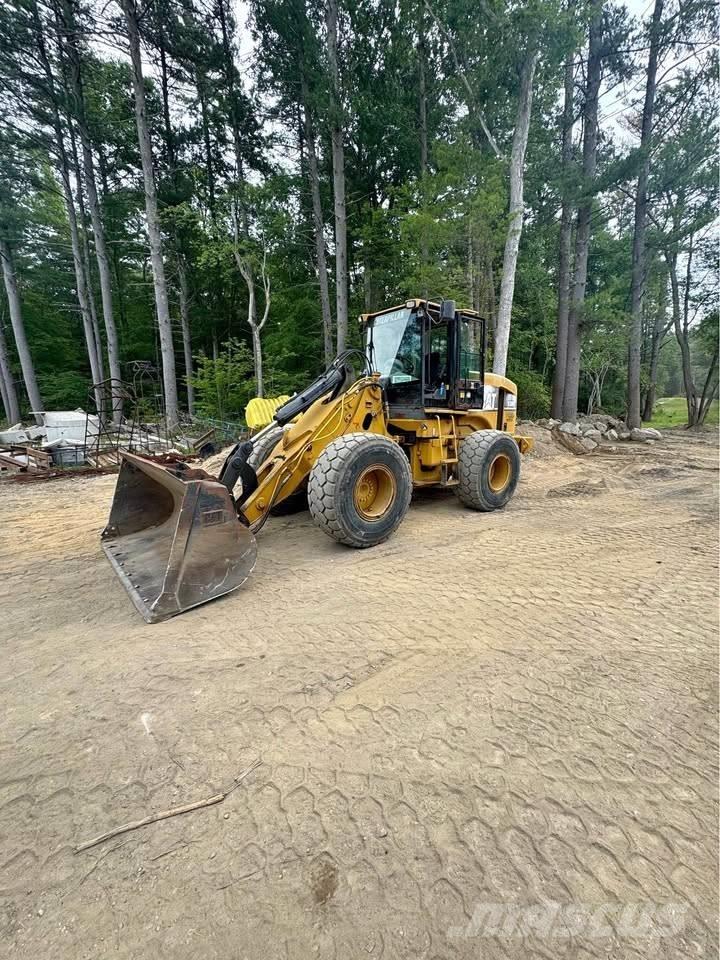 CAT 930 G Фронтальные погрузчики