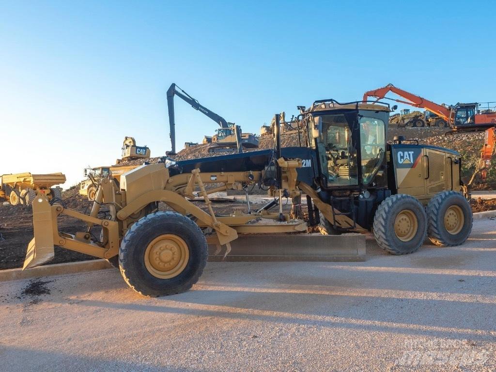 CAT 12 M Грейдеры