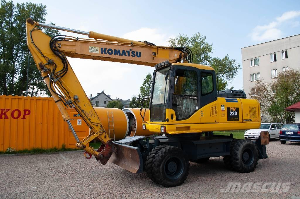 Komatsu PW 220-7 Колёсные экскаваторы