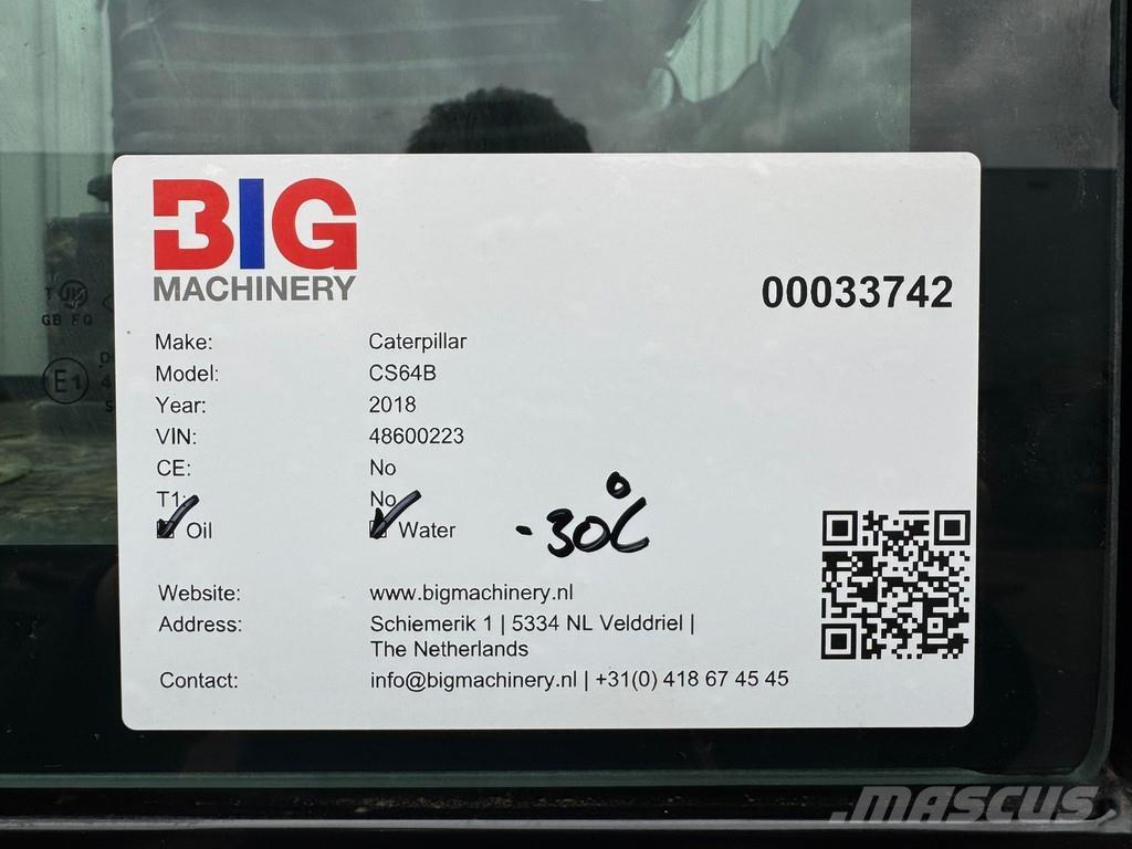 CAT CS64B Грунтовые катки