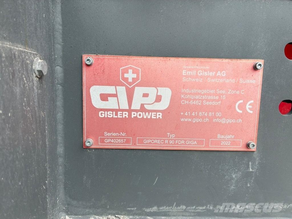 GIPO P090 GIGA Мобильные дробилки