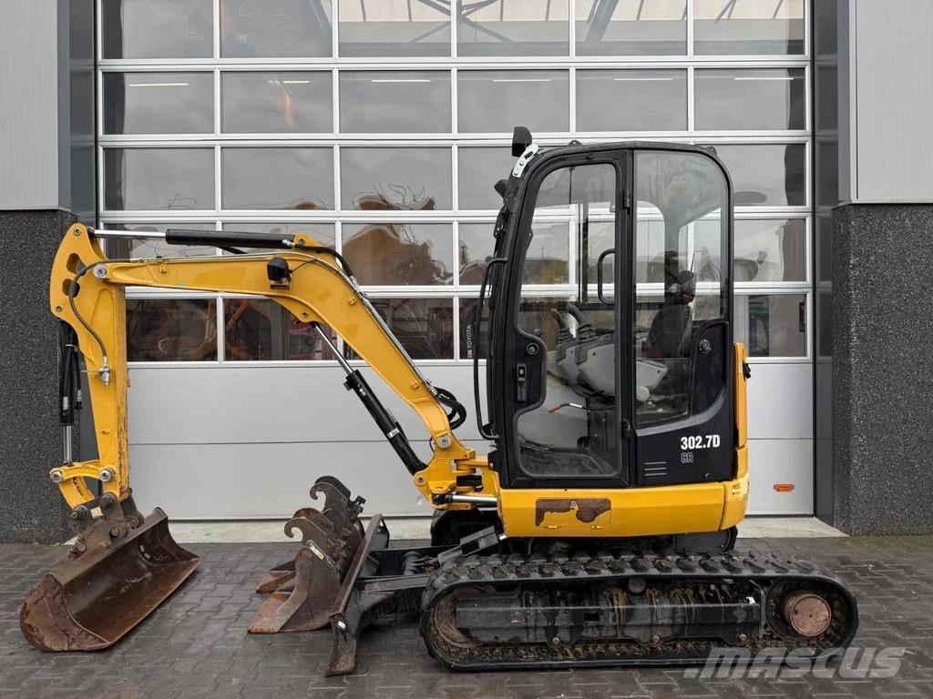 CAT 302.7D CR Мини-экскаваторы