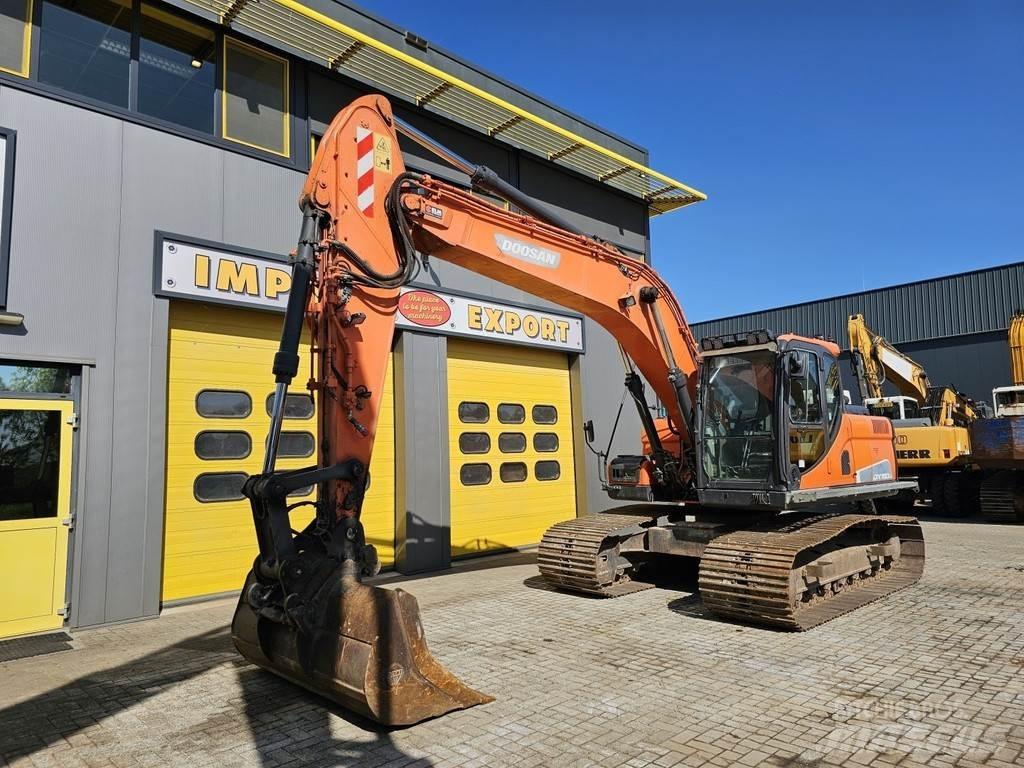 Doosan DX180LC Гусеничные экскаваторы