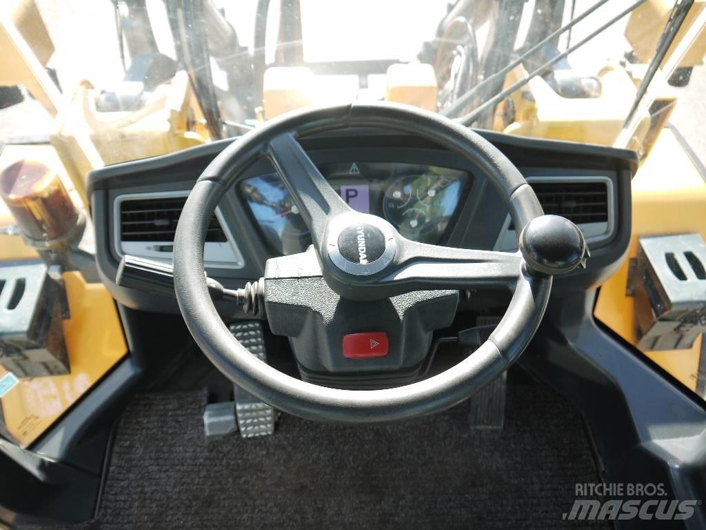 Hyundai HL 955 TM Фронтальные погрузчики
