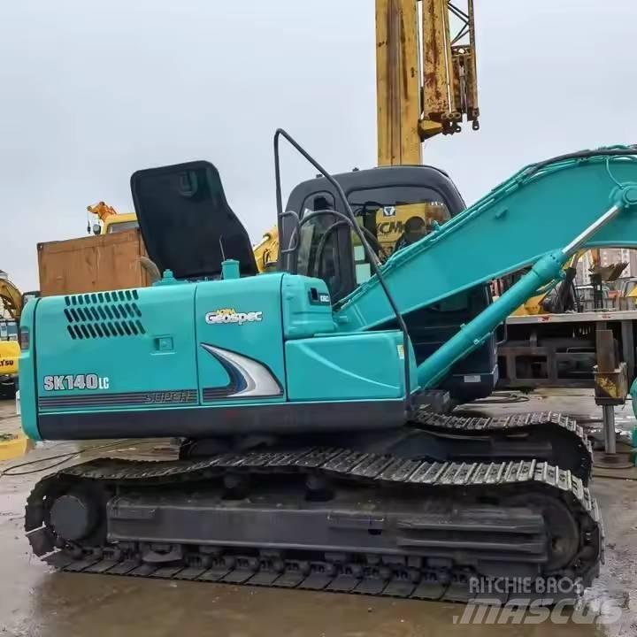 Kobelco 140 SR Гусеничные экскаваторы