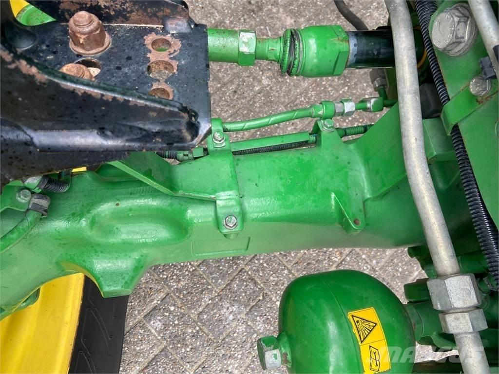John Deere 6215R Трактора