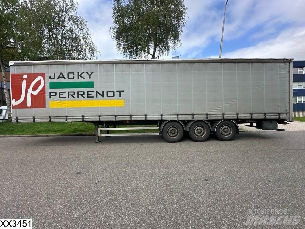 Fruehauf Tautliner Тентованные полуприцепы