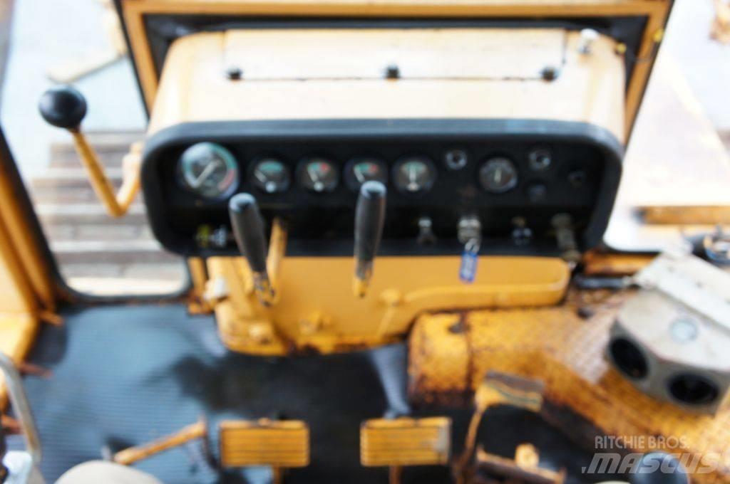 Komatsu D155A-1 Бульдозеры