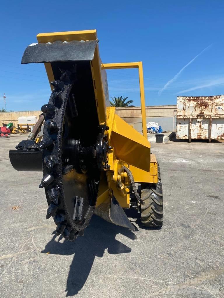 Vermeer RT450 Траншеекопатели