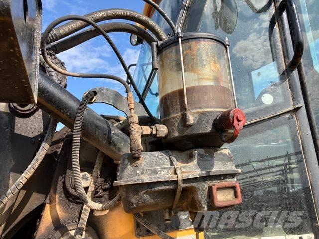 JCB 436 HT Фронтальные погрузчики