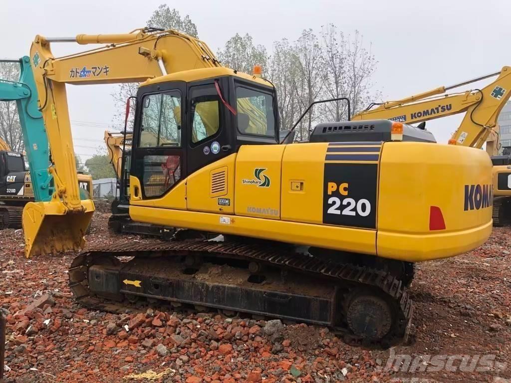 Komatsu pc220-7 Гусеничные экскаваторы
