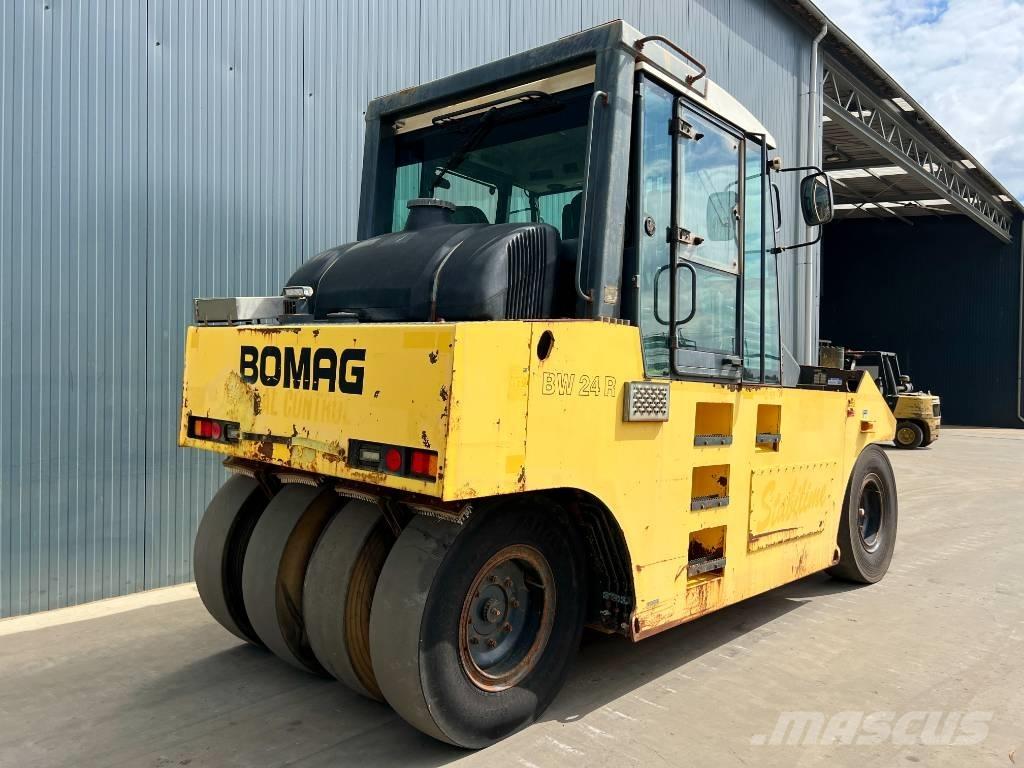 Bomag BW24R Пневматические катки