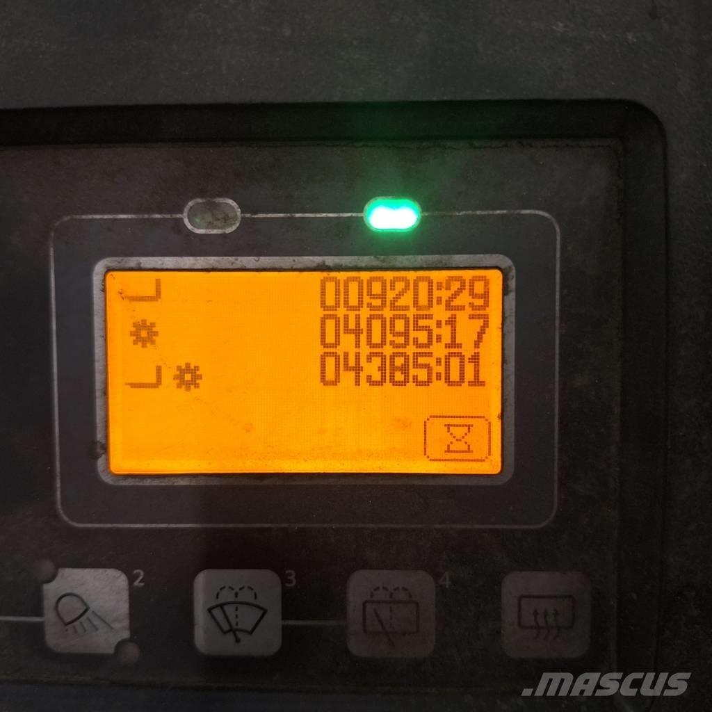 Toyota 8FBMT35 Электропогрузчики