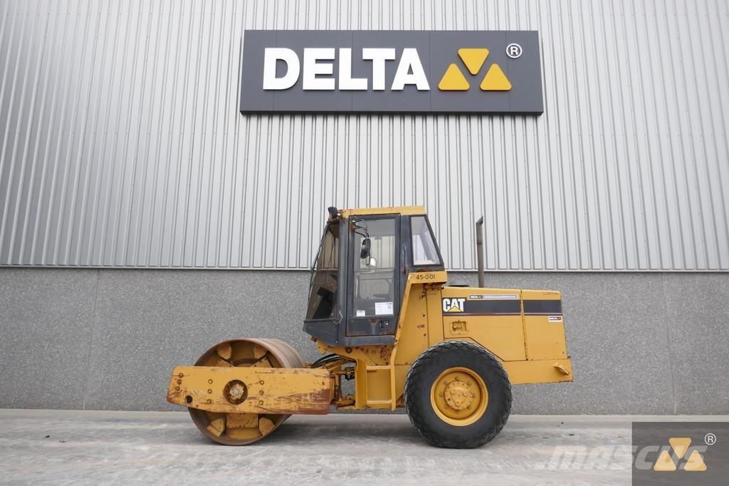 CAT CS433C Грунтовые катки