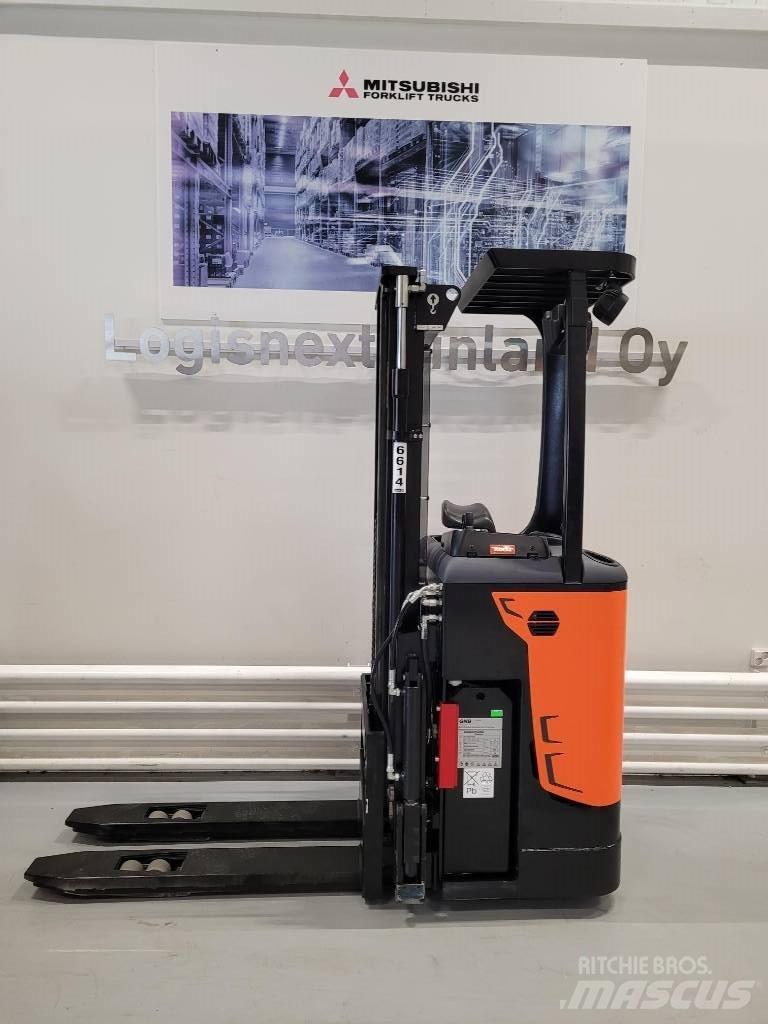 Rocla SST16 ACI Самоходные электроштабелёры