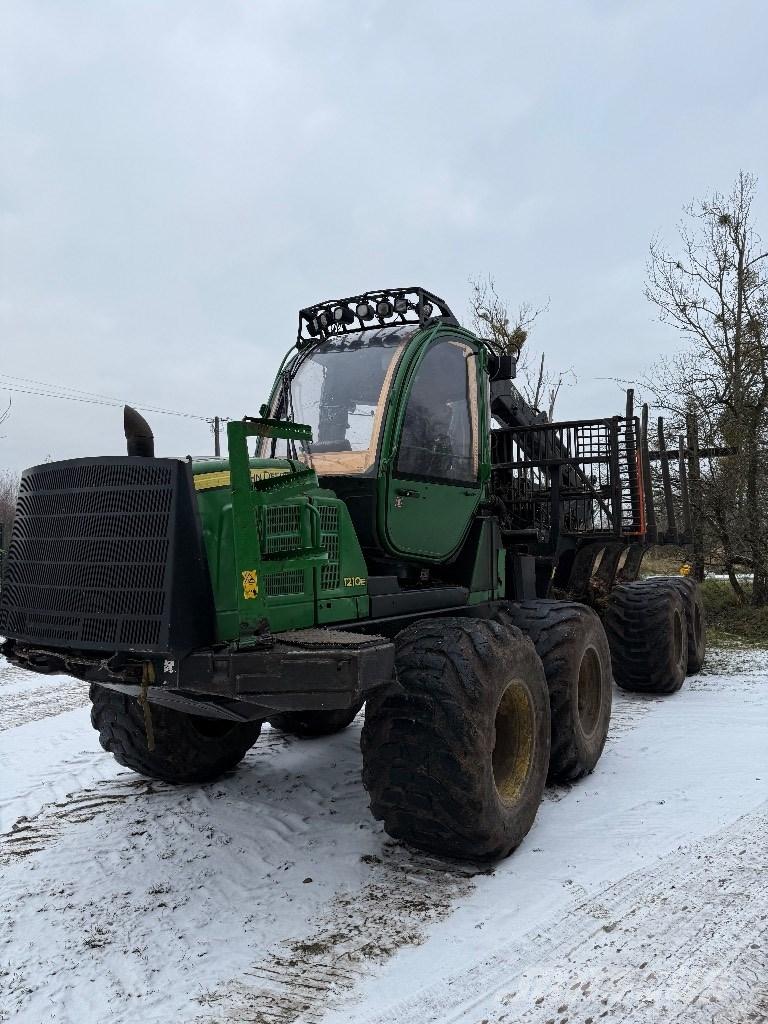 John Deere 1210 E Форвардеры