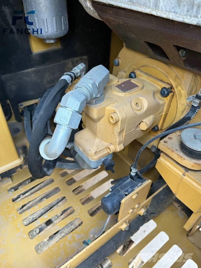 CAT 305.5e2 Гусеничные экскаваторы