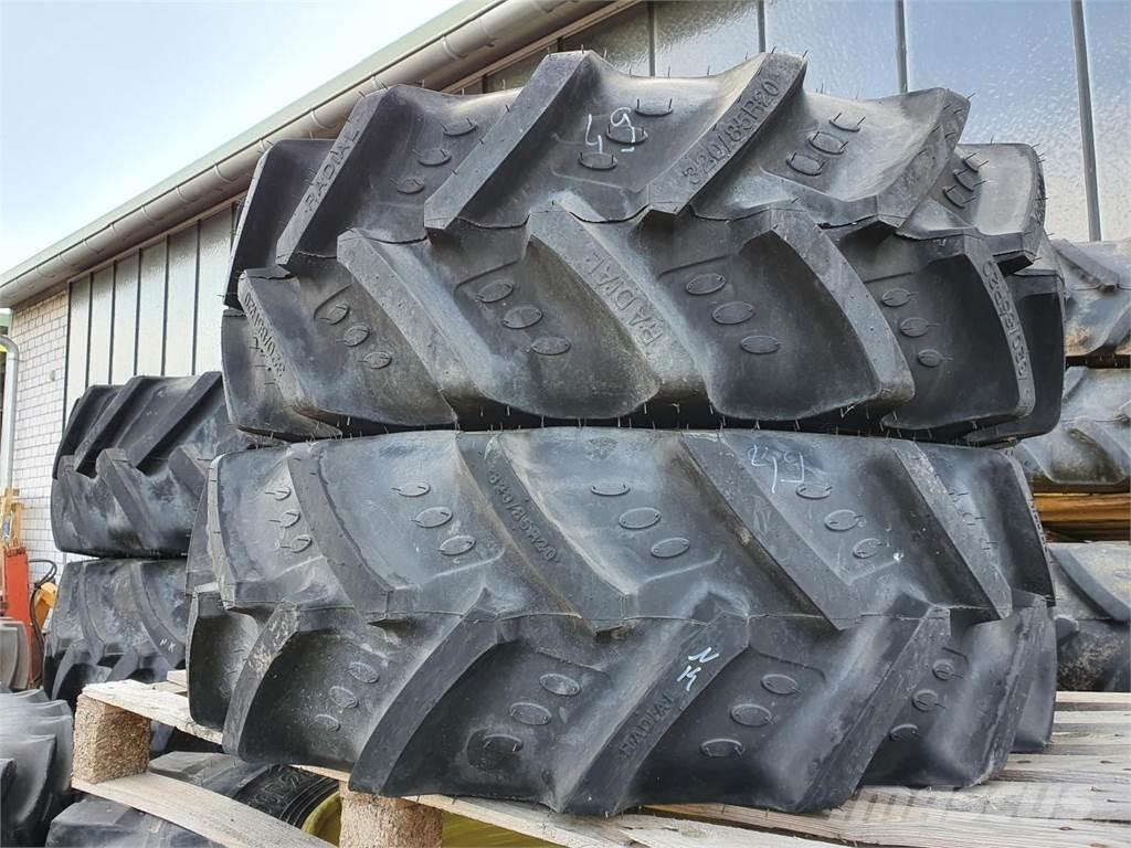 BKT 320/85R20 x2 Шины и колёса