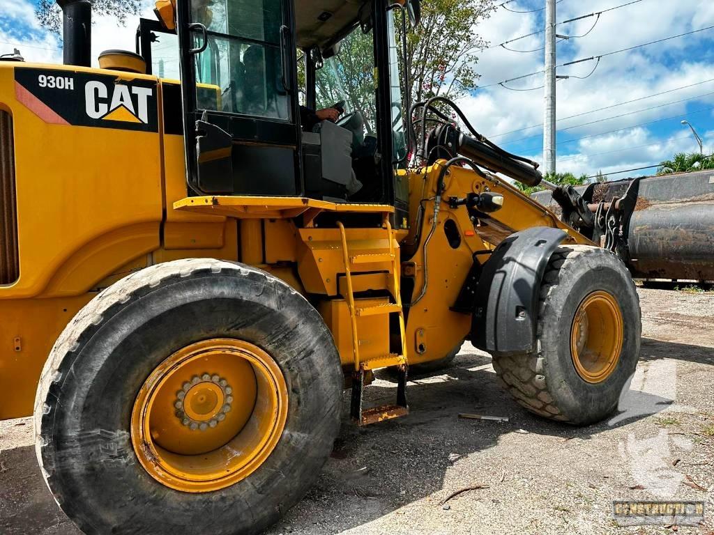 CAT 930 H Фронтальные погрузчики