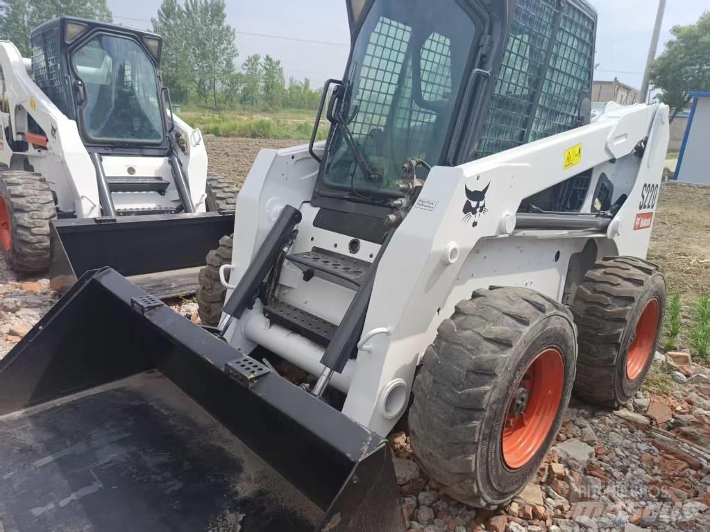 Bobcat S 220 Мини-погрузчики